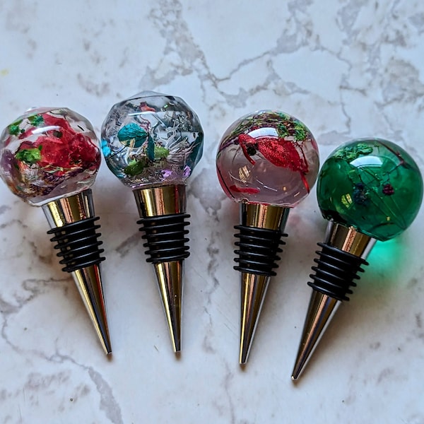 Resin Wine Stoppers with Real Pressed Flowers, Housewarming Gift, Homemade Gifts, Floral Wine Stoppers, Set of 4