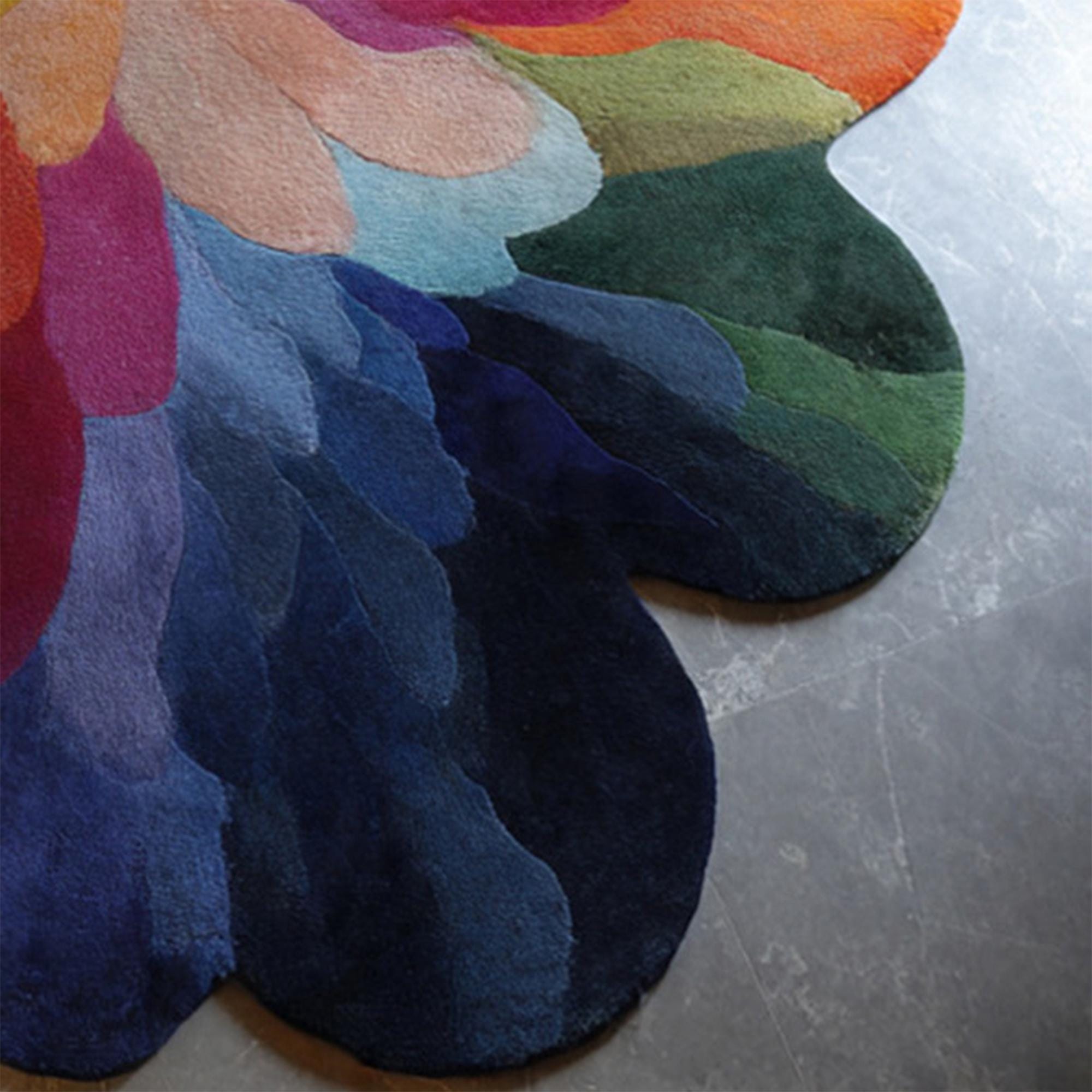 Colorful Petal Rug With Scalloped Edge – Artistic Statement for Modern ...