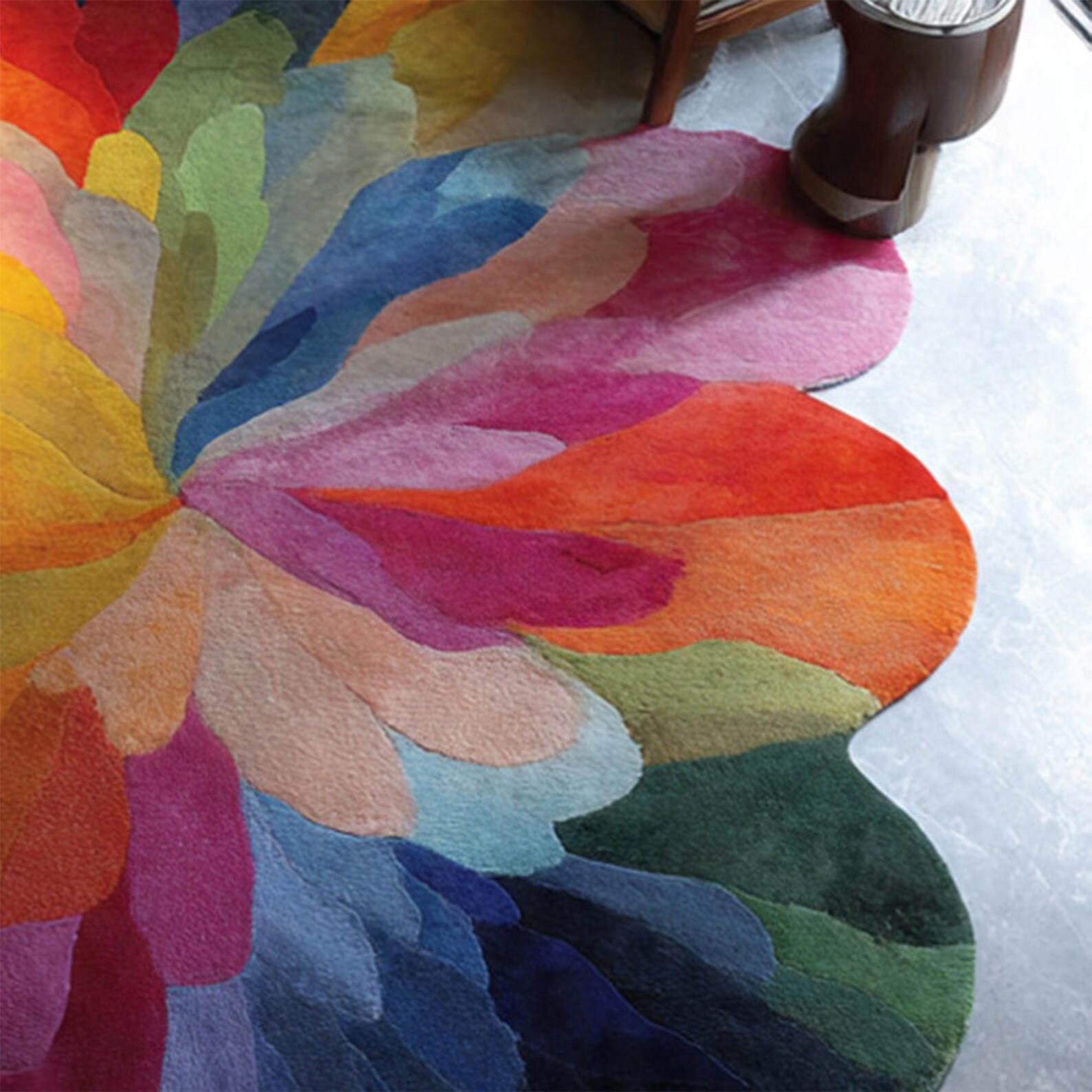 Colorful Petal Rug With Scalloped Edge – Artistic Statement for Modern ...