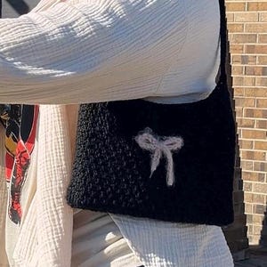 Crochet Bow Tote Bag Pattern: DIY Shoulder Bag (PDF)