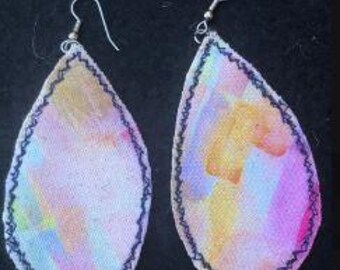 Water Color Fabric Earrings Bee & Straw Berry Earring Light Weight Felt Canvas Padded Length 2.9" Width 1.5"One of a kind