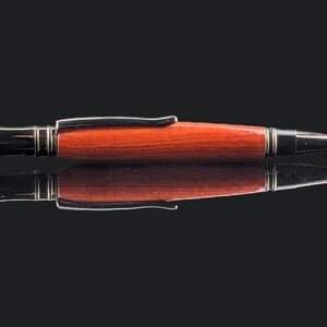 Redheart Wood Twist Pen: Gunmetal Ballpoint Pen