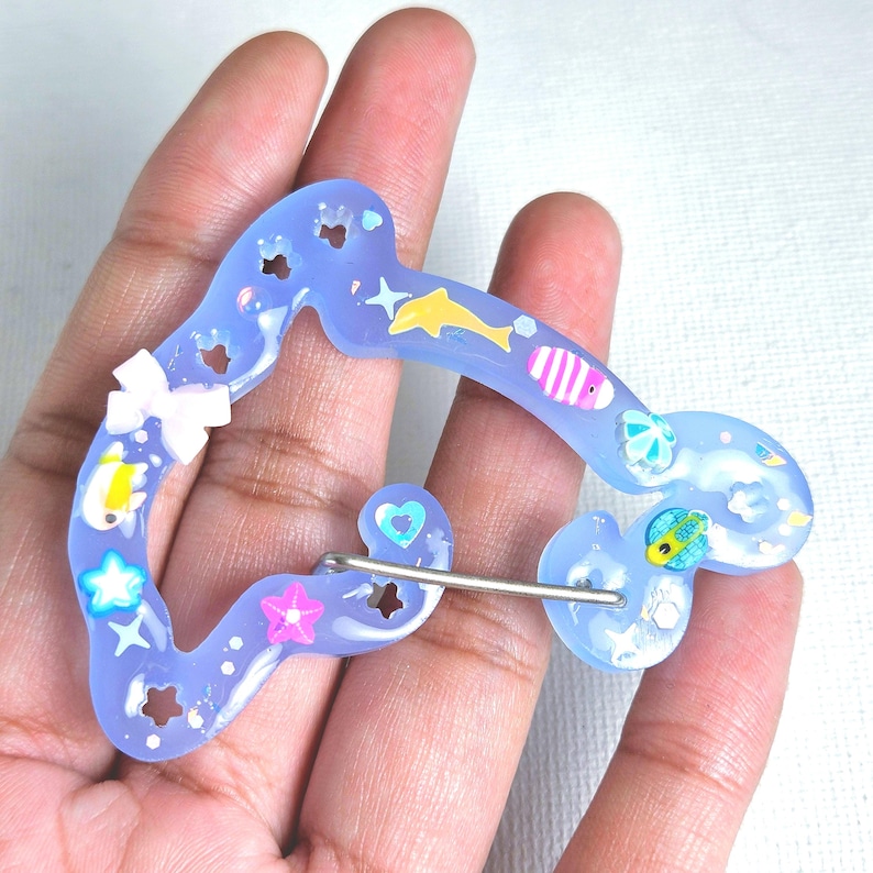 Frutiger Areo Dolphin Themed Carabiner Keychain Holder for Women Fun Water Animal Themed Accessory Key Holder Cute Sea Purse Accessories Ocean charms