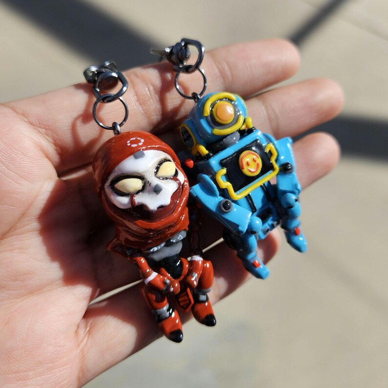 Handmade Apex Legends Mini Figure Polymer Clay Character Keychain Bag Accessory Customizable Charm Gift for Gamers Video Game Gun Charm image 2