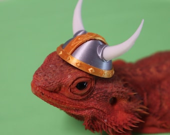 Viking Hat for Small Pet, Critter Accessory, Funny Gift for reptile lover, amphibian, bearded dragon, frog, gecko, Hamster, Guinea pig, rat