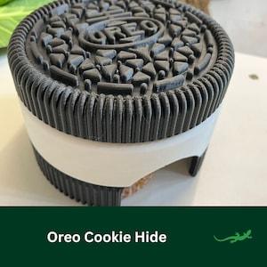 Cookie Reptile Hide, Large Biscuit Accessory for Arachnid, Lizard, Spider, Turtle, Mouse, Hamster, Gecko, Gift for Reptile lover