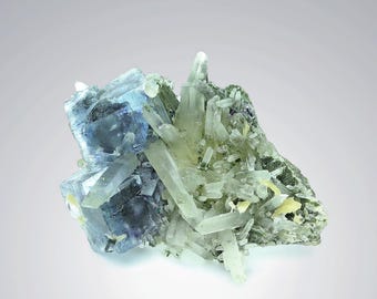 Amazing Phantom FLUORITE & QUARTZ Specimen from Yaogangxian, China