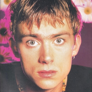 Original Vintage Mini Poster / Magazine Clipping - Damon Albarn (Blur), Early Photo Shoot