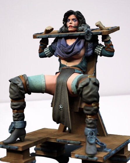 Yennefer of Vengerberg figurine - Inspire Uplift