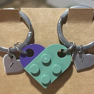 Conjunto de llavero en forma de corazón, conjunto de regalo de pareja a juego, llavero de letra grabable