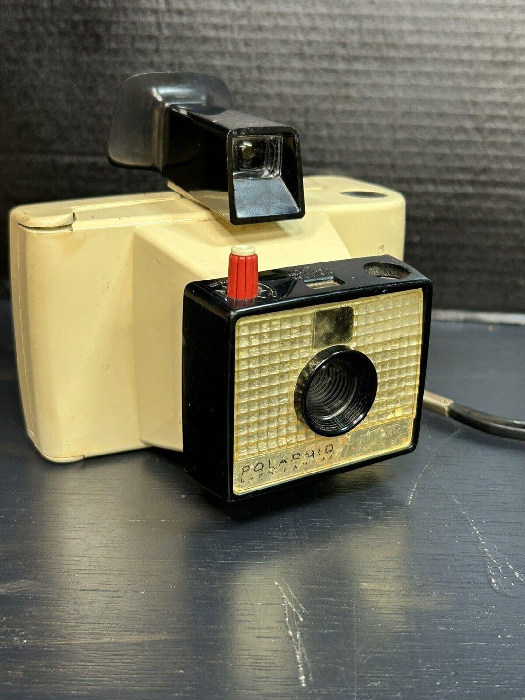 Polaroid: Swinger 20 Price Guide: estimate a camera value
