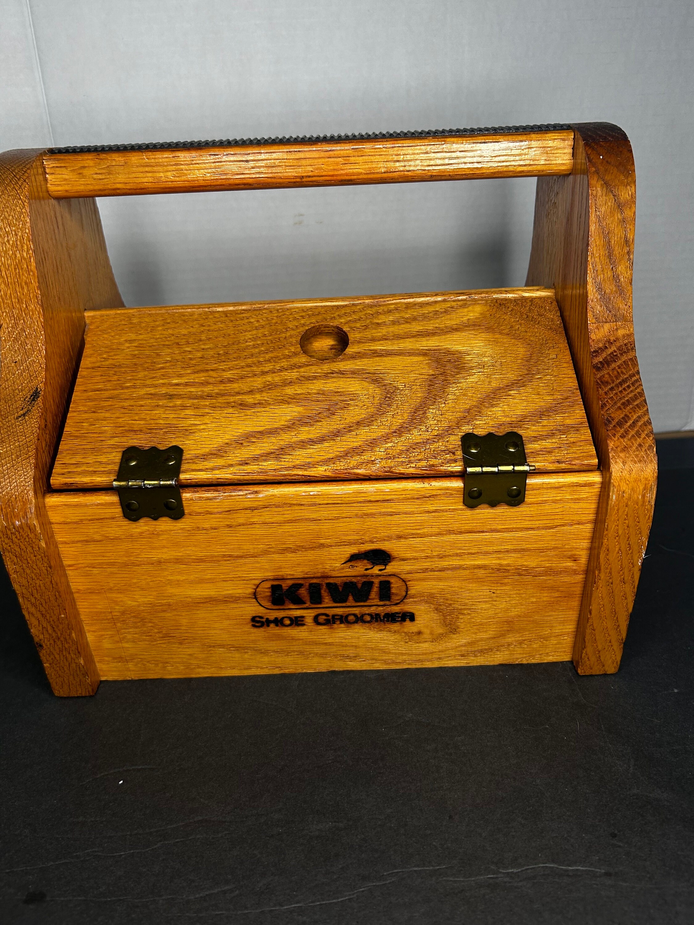Kiwi shoe groomer sale