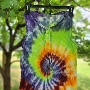 Women&#39;s size medium rainbow spiral tie dye tank top