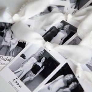 Segnaposto fotografico con nastro, Segnaposto per matrimonio moderno e minimalista, Segnaposto per tavolo matrimonio, Disposizione posti a sedere, Segnaposto Polaroid