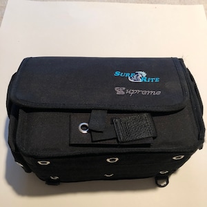 Supreme große Surf Plug Tasche