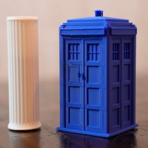 TARDIS Salt & Pepper Shakers set, Dr Who and the Master collectible gift set
