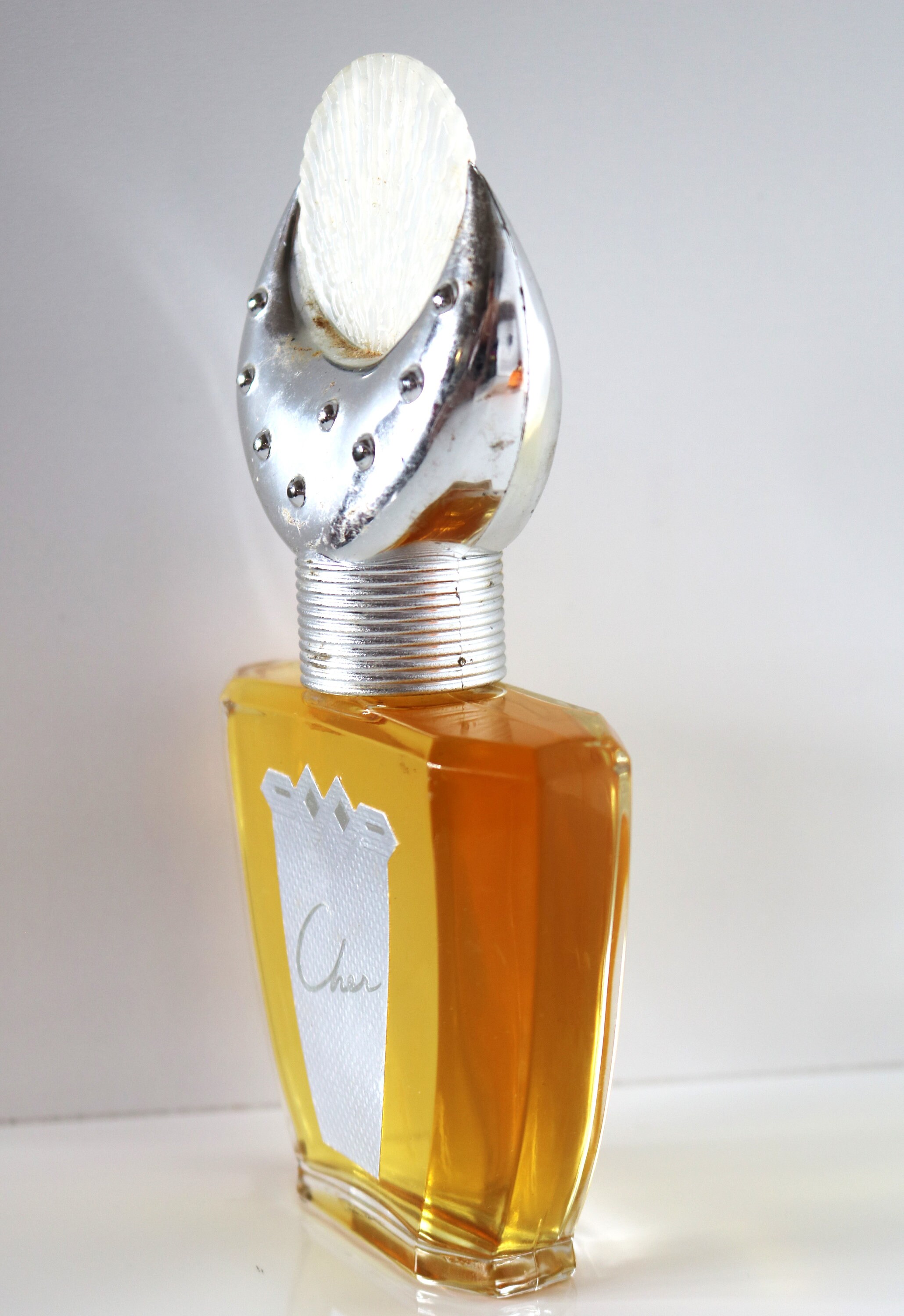 CHER UNINHIBITED EDT★美しいヴィンテージの香り★木質/芳香族 CHER UNINHIBITED EDT☆美しいヴィンテージの香り☆木質/芳香族 【公式