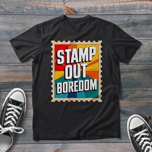 Camiseta de cartero, camiseta con póster de arte pop retro de Stamp Out Boredom, camiseta de entrega de cartero de moda, el mejor regalo para trabajadores postales