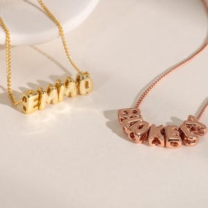 Collar con nombre de burbuja, collar con letra de burbuja personalizado, collar con inicial de burbuja personalizado, collar con letra de globo, regalo de cumpleaños para ella