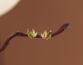 Peridot Leaf Stud Earrings,Peridot Stud Leaf Earrings,Dainty Green Crystal Earrings,Marquise Gemstone Jewelry,Birthday Gift for Her,Mom Gift