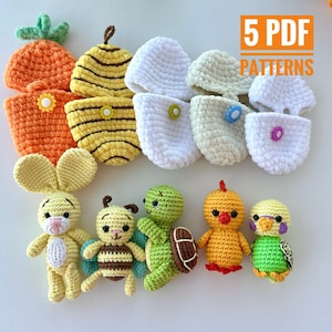 Pode incluir: Cinco padrões de amigurumi de crochê para fazer uma cenoura, uma colmeia, um ovo, um coelho, uma abelha, uma tartaruga, um pintinho e um periquito. Os padrões estão disponíveis em formato PDF.