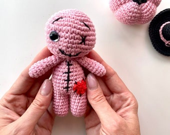 Voodoo doll crochet pattern, amigurumi halloween decor, creepy keychain, English PDF