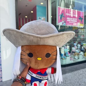 Peluche Hello Kitty di Beyonce, gadget di Cowboy Carter
