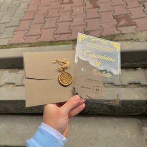 Luxuriöse Beige Acryl Hochzeitseinladung - Quinceanera Einladung & Hochzeitspapeterie, Einzigartige Geburtstagseinladung