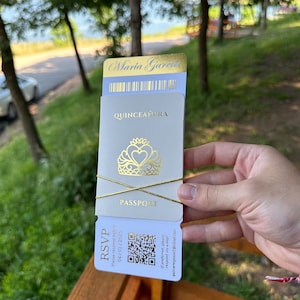 Invito per Quinceanera color crema con design per passaporto, bellissimo invito per la festa del 15° compleanno, regalo ideale per gli ospiti