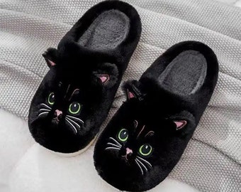 Cute black slippers 2025