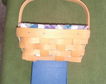 Longaberger Small Berry Basket (2001)