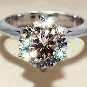 3 Carats Moissanite Color D VVS1 Platinum-Plated 925 Sterling Silver Solitaire Engagement Ring