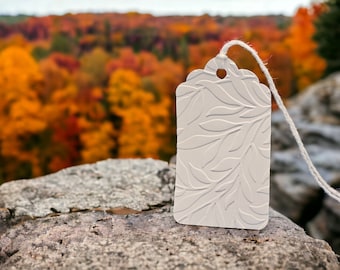 Embossed Leaf Gift Tag: Autumn Harvest Decor