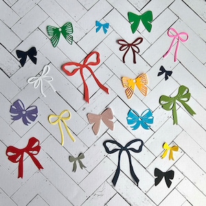 Découpes avec noeuds, rubans découpés, fabrication de cartes, noeuds de Noël, rectos de cartes, noeuds d'anniversaire, tenue de journal, matrices de matrices sans acide, album de coupures, élément cadeau