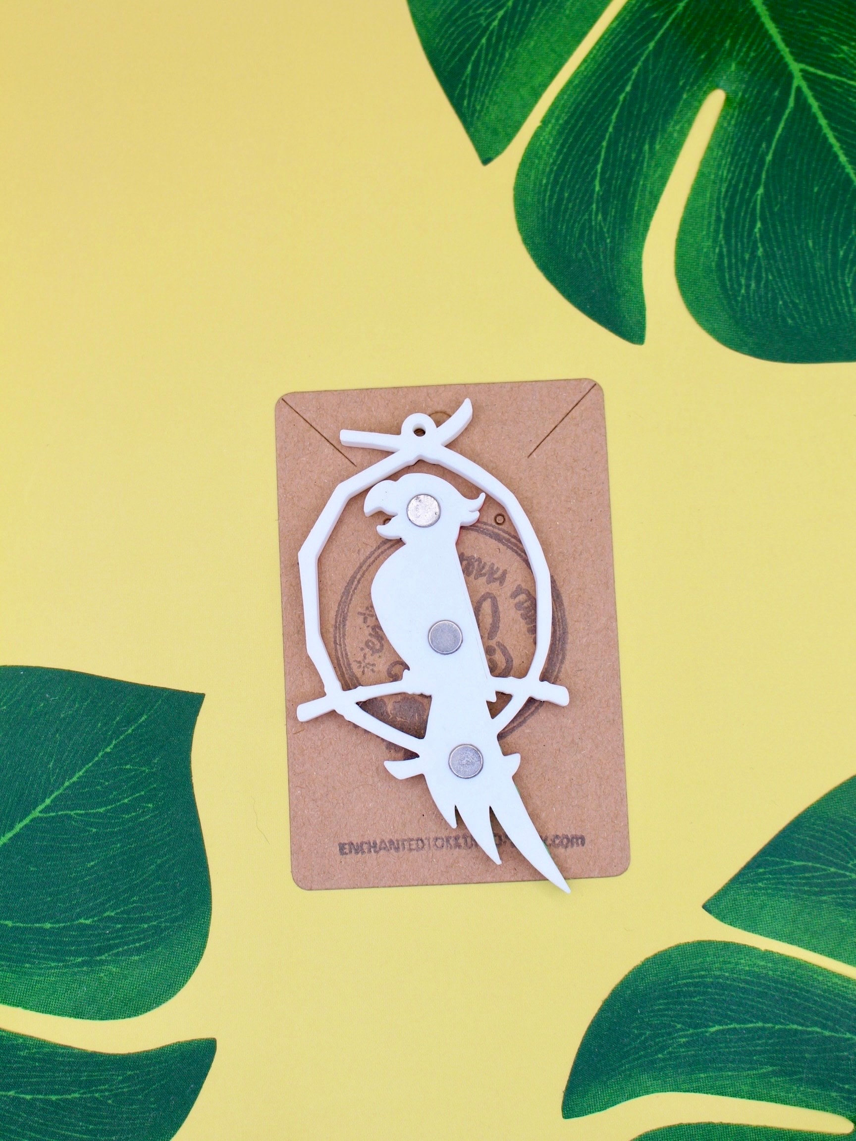 ホセ・ザ・パロット・マグネット：魅惑のティキルームにインスパイア