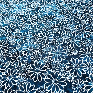 White Daisy Outlined Floral Fabric, 100% Cotton, Blue Floral, quilting fabric, Sewing, Fabric Traditions