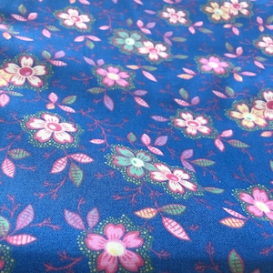 Dogwood Blue Floral Fabric 100% Cotton Fabric, Sewing, quilting fabric, fabric by the half yard, Blue vine fabric