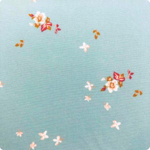 Collezione Rosewood Fusion, tessuto Art Gallery, tessuto 100% cotone, tessuto per cucito, trapuntatura, morbido tessuto floreale blu