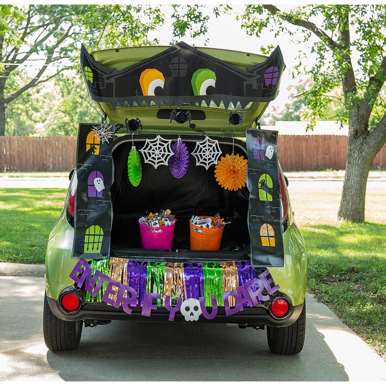17-pieces Spooky Haunted House Trunk-or-treat Decorating Kit - Etsy