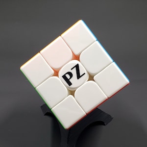 Customizable Rubik&#39;s cube fidget toy