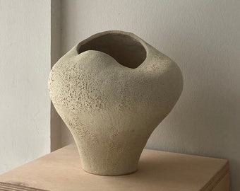 Handmade Ceramic Vase, Textured Ceramic Vase, Desing Vase, Nordic Decor, Abstract Vessel, Modern Vase, Unique Ceramic Vase