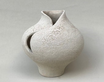 White Moon Textured Ceramic Vase, Minimalist Modern Decor, Unique Ceramic Vase, Design Vase, Home Decor, White Vase, Abstract Ceramic Vessel