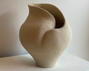 Handmade Beige Ceramic Vase, Modern Ceramic Vase, Handbuilt Vase, Home Decor, Ceramic Vessel, Abstract Vase, Decorative Nordic Vase