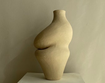 Handgemachte Beige Keramik Vase, Skulpturale Vase, Moderne Vase, Nordisches Dekor, Wohnkultur, Keramik Kunst Skulptur, Abstrakte Vase, Minimalistische Vase