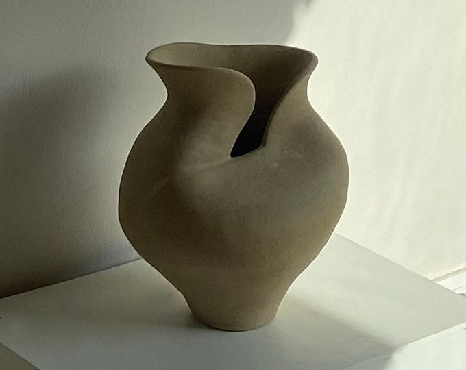 Handmade Beige Ceramic Vase, Sculptural Vase, Nordic Vase, Home Decor, Modern Ceramic Vase, Ceramic Vessel, Abstract Vase, Design Vase