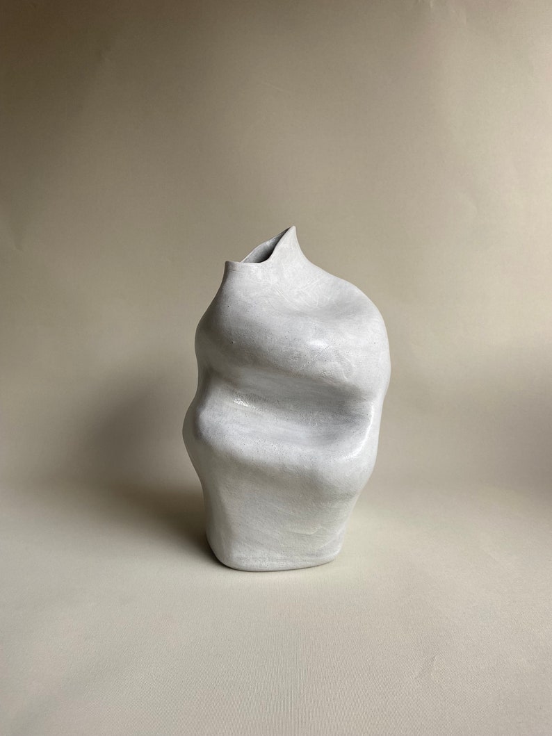Handgemachte weiße Keramikvase, Dekorative Nordische Vase, Abstrakte Vase, Einzigartige Vase, Moderne Keramikvase, Handgefertigte Vase, Keramikvase Bild 5