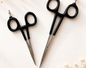 Grounded Locking Hemostats for Permanent Jewelry