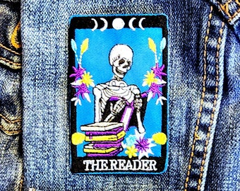 Reader Tarot Card Embroidered Patch – Witchy Bookworm Iron-On