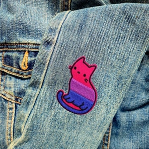 Cute Cat Bi-Sexual Rainbow Inspirational Patch Embroidered - Iron-On For Your Backpack, Purse, Hat, Jacket - Cat Lover/LGBTQ Gay Pride/Love
