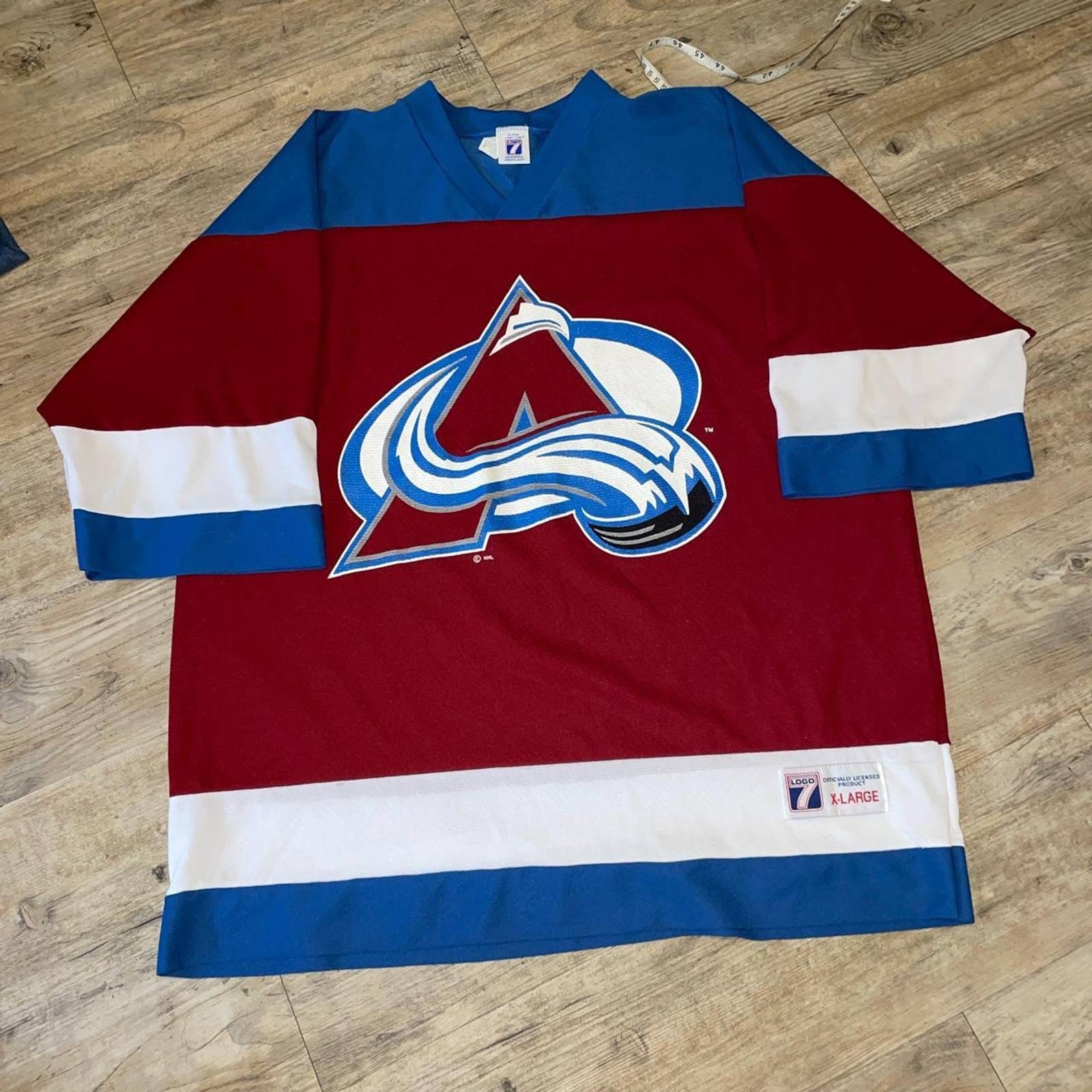 90s Colorado Avalanche Jersey t-shirt Extra Large - The Captains